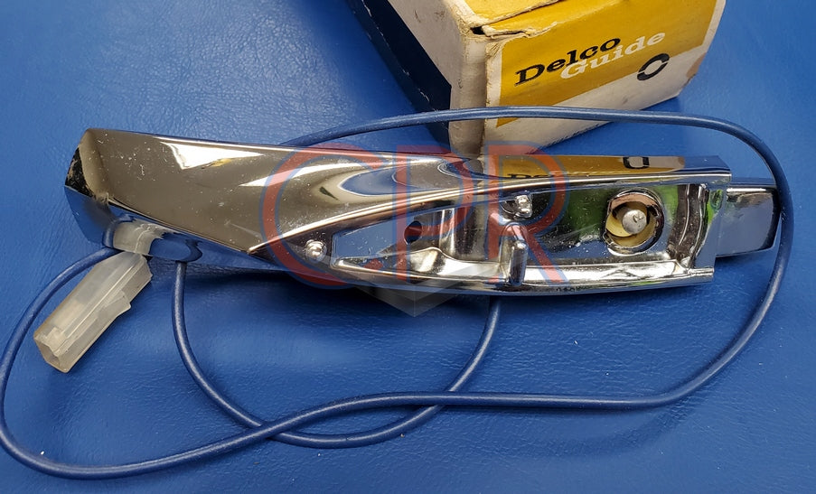 1963 Cadillac Front Fender Turn Signal Lamp Assembly, RH NOS CPR